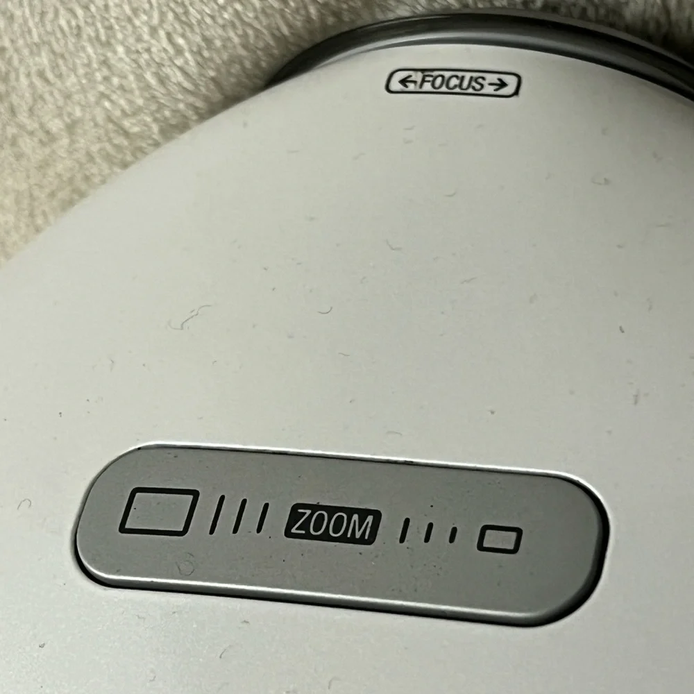 NEC VT470 Portable Video Projector with Remote White Barely Used Tested Works